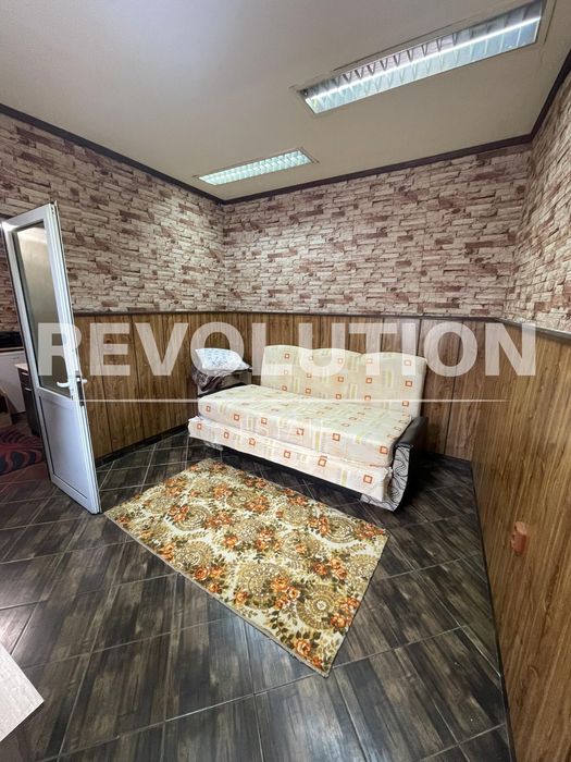 Дава се под наем Едностаен апартамент в Варна, Център - 32 кв.м за 300 € - Снимка #2