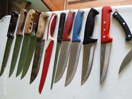 Ножи кухонные (большие и маленькие).