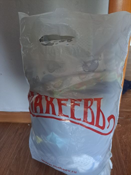 Отдам детские  вещи бесплатно