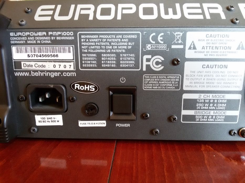 Смесителен пулт BEHRINGER Europower PMP 1000