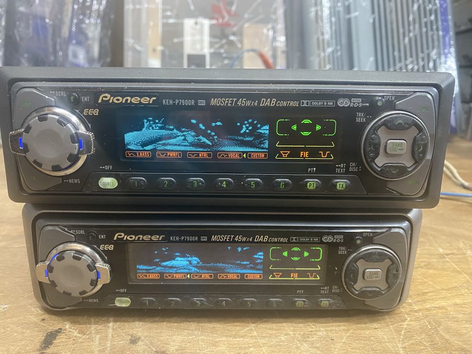 Player auto Pioneer KEH P 7900R Mosfet,animatii delfini,old school