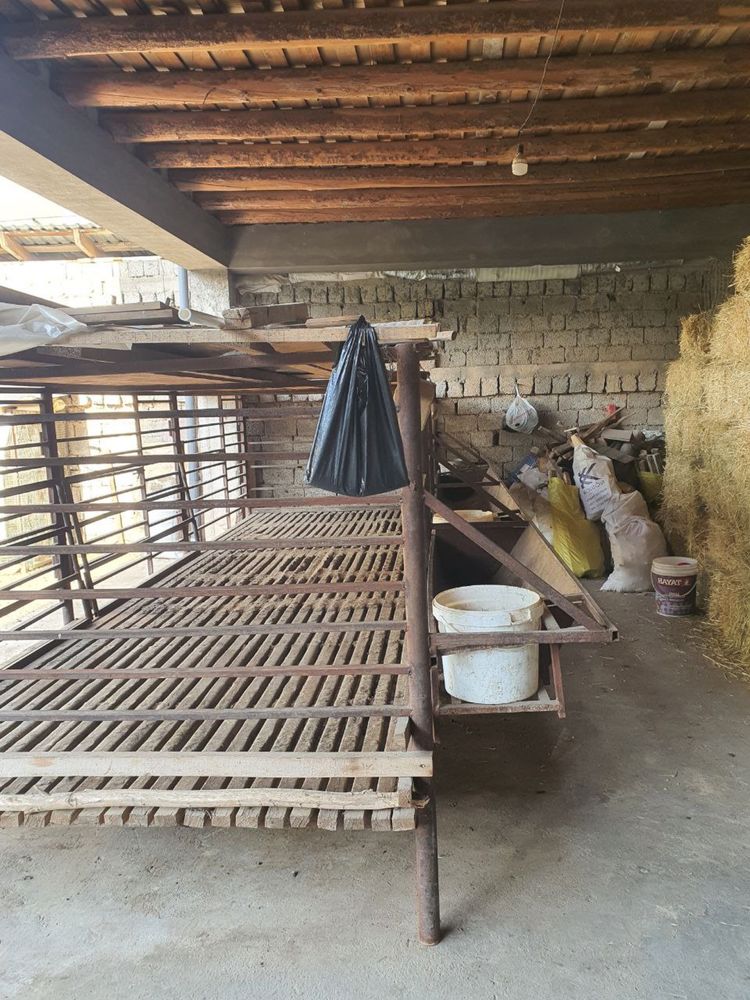 Qo’yxona sotiladi 18ta qoyga moljallangan