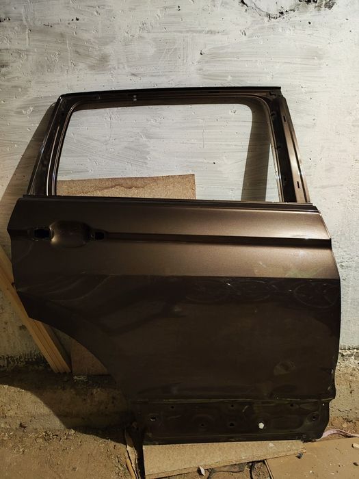 Продам дверь заднюю правую на Фольксваген Тигуан 2G.2020г. в.
