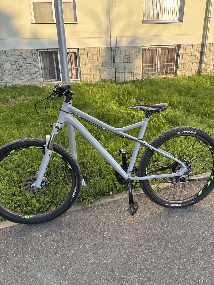 bicicleta bulls buna 750 lei