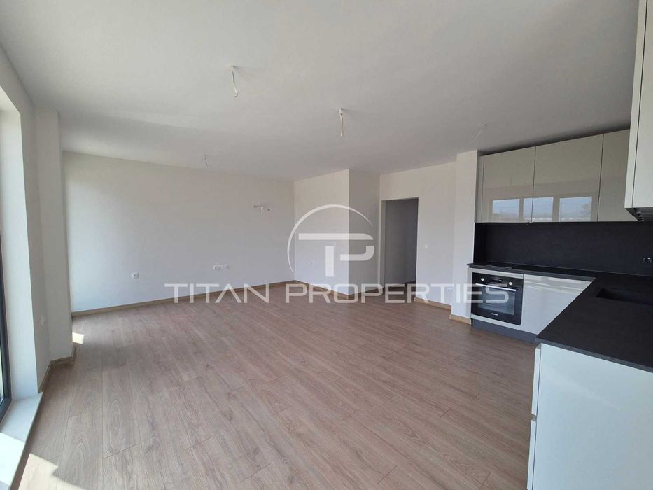 Продава се Тристаен апартамент в Пловдив, Коматево - 113 кв.м за 1268 €/кв.м - Снимка #2