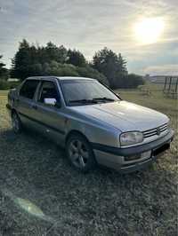 Продается Volkswagen Vento 1.8