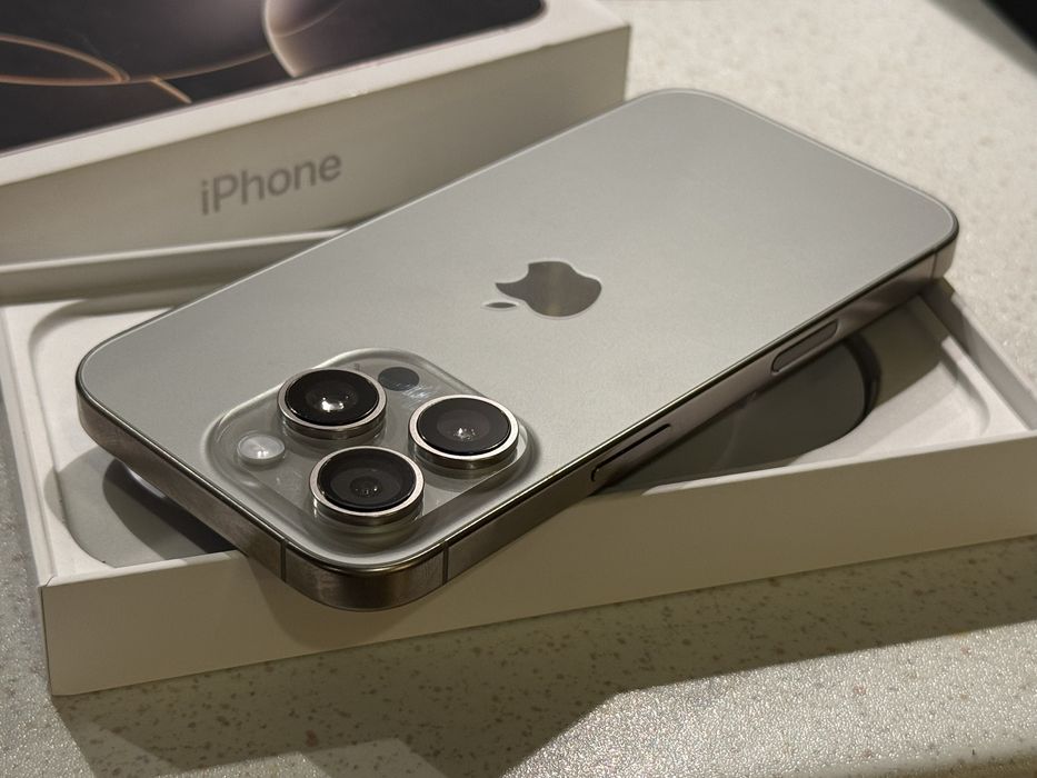 iPhone 16 Pro 256GB Natural Titanium – Перфектен, 98% Батерия!