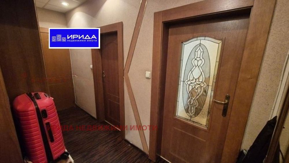 Продава се Тристаен апартамент в София, НПЗ Изток - 65 кв.м за 2462 €/кв.м - Снимка #8