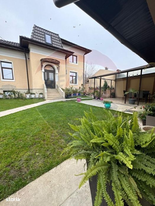 Casă stil boieresc,zona centrala, teren 450mp, comision zero