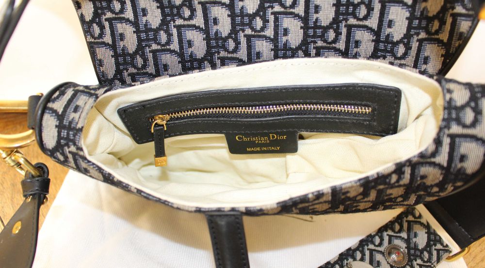 Дамската чанта Dior Saddle
