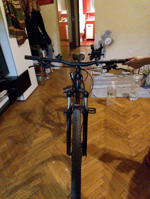 Vreau să-mi vând bicicleta.