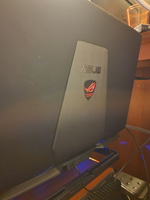 Schimb cu unitate pc. Laptop