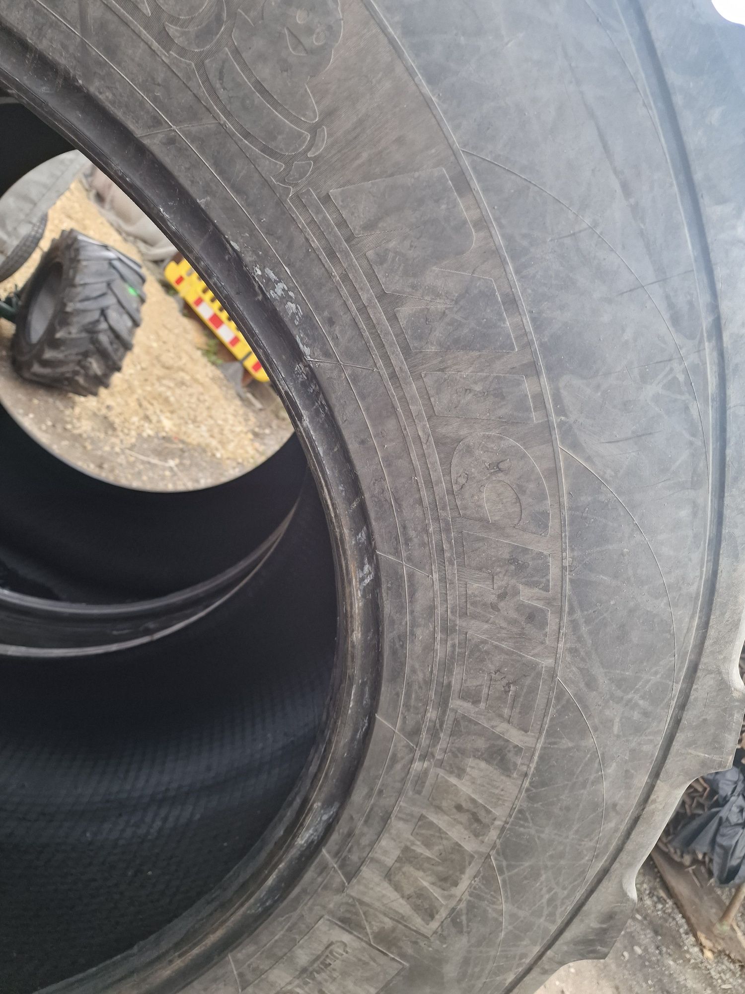 Cauciucuri agri 900/60R42 marca Michelin