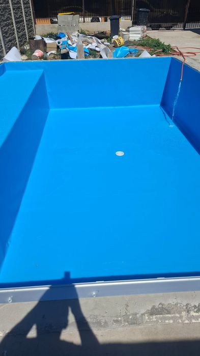 Construim piscine premium /smart