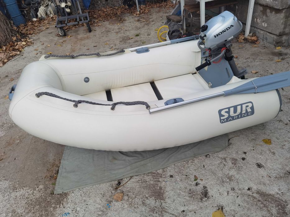 Лодка марка/Sur Marine LT220/в комплект с двигател Honda BF2.3D
