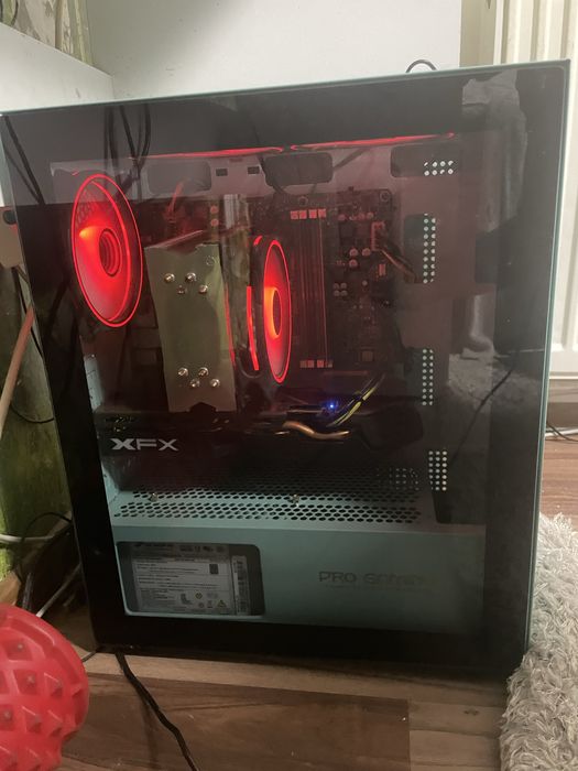 Pc gaming si monitor 75 hz curbat samsung