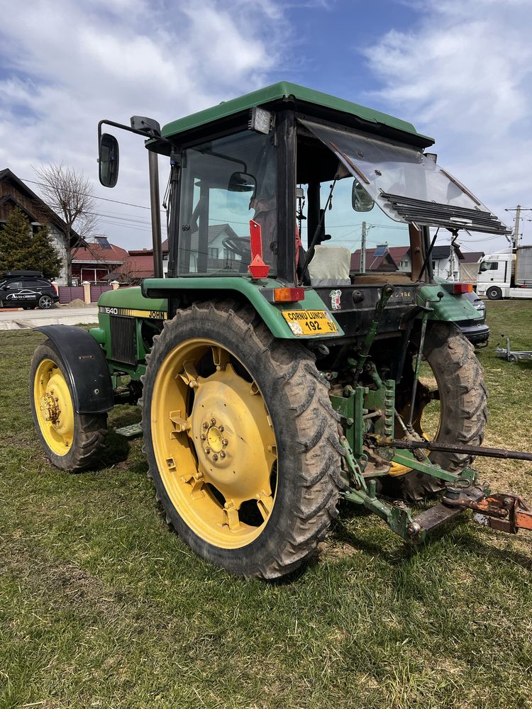 John deere 1640  64 hp