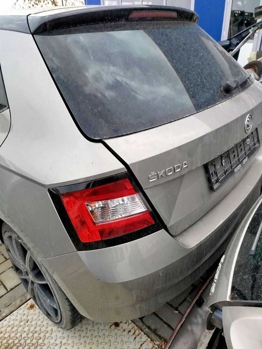 Врата оборудвана,броня,седалки,табло Шкода Фабия 3,skoda Fabia 3