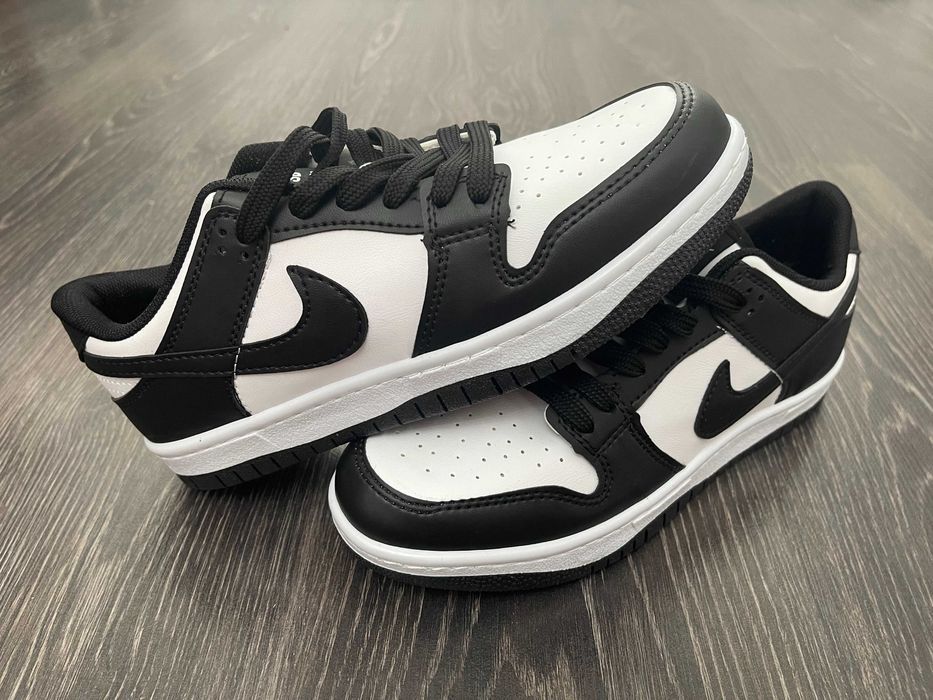 Adidasi NIKE Dunk Low Retro Black / White - Panda Baieti l Produs NOU