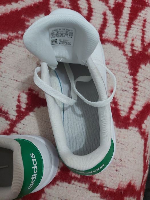 Adidași noi ,damă, mărime 36