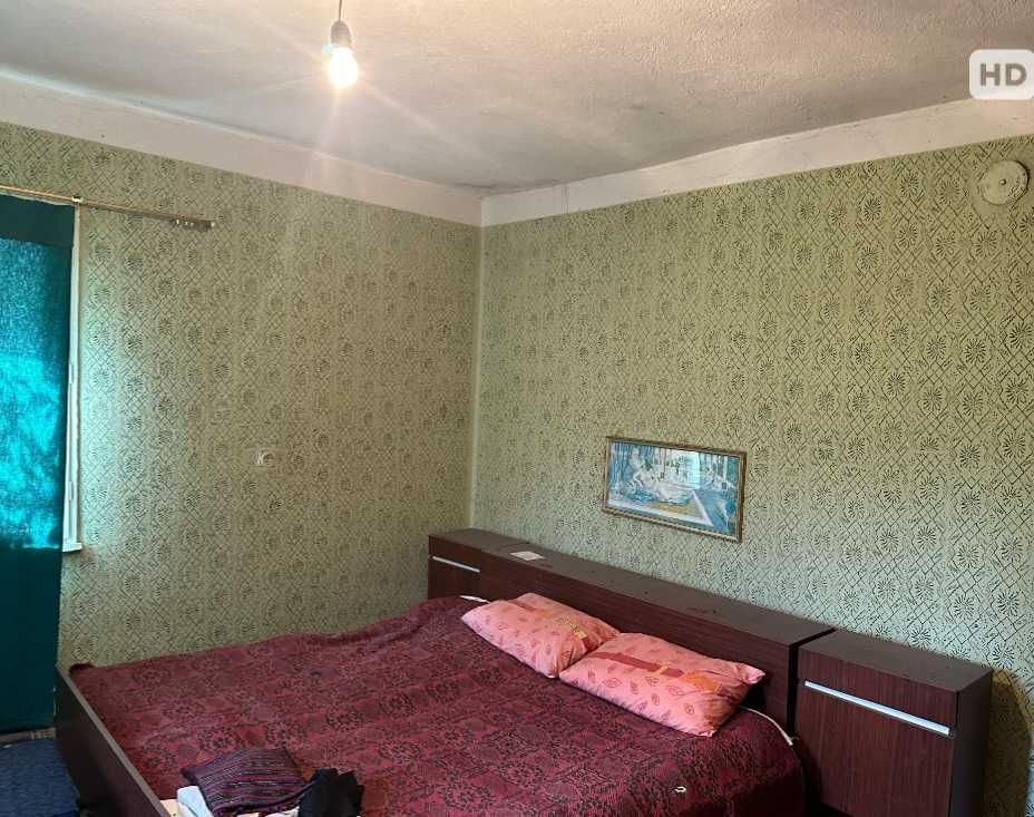 Продава къща в с. Гюешево.