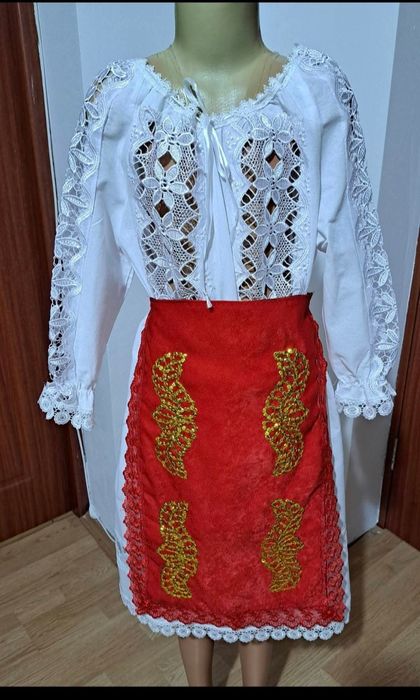 Costum fete de 6-8 ani