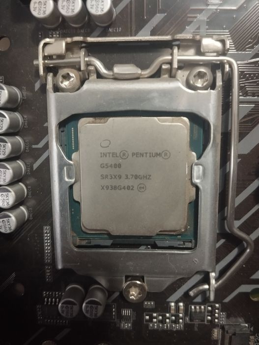 Процессор s1151v2 Intel G5400 Gold