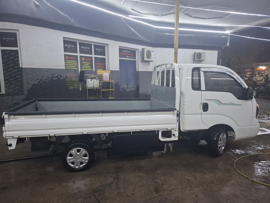 KIA BONGA Пробег: 31 000 кмr ev 2023 .10oy