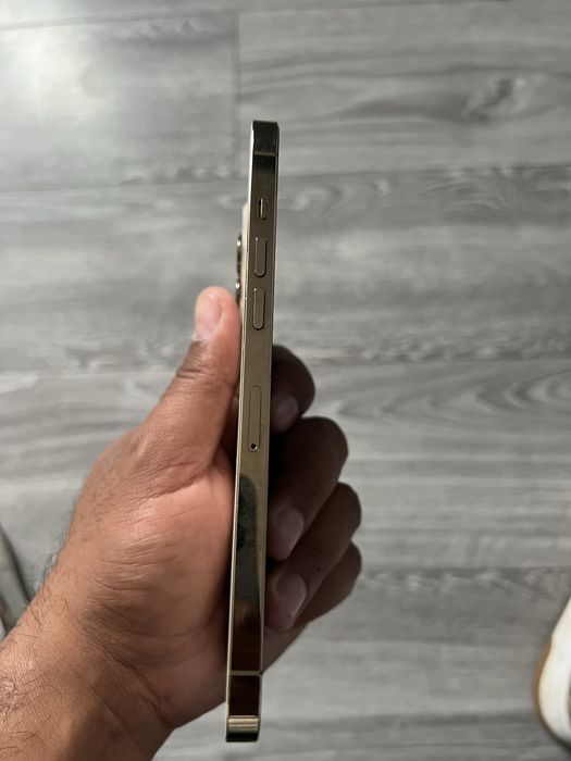 Vand iphone 12 pro max 128gb intro stare forte buna baterie originala