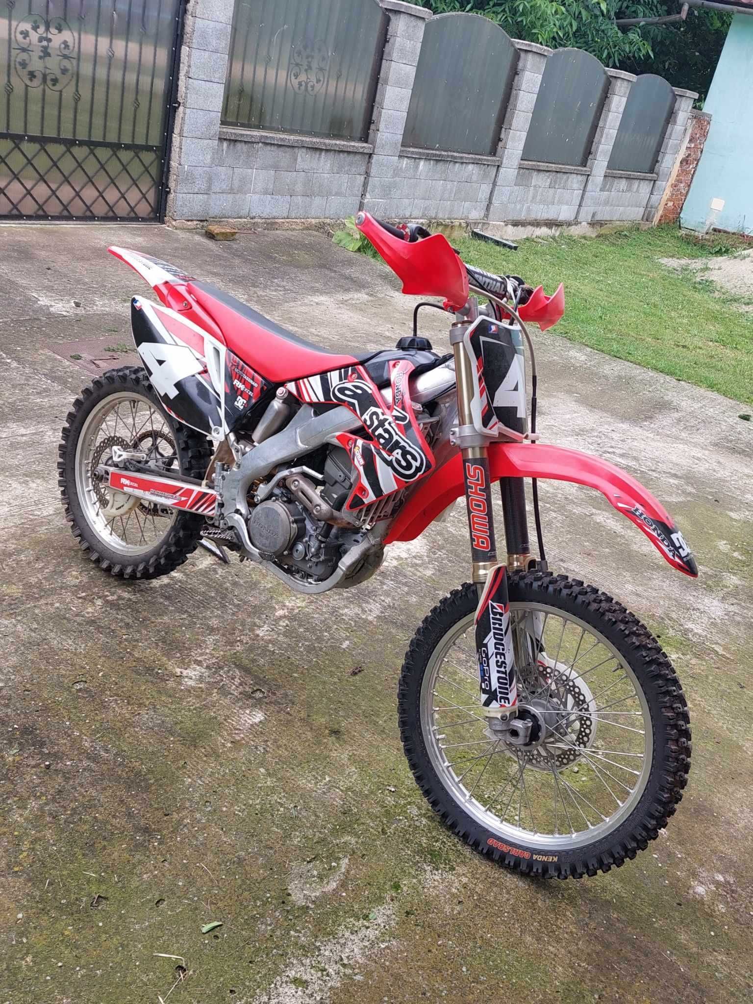 Cross honda 250 4t