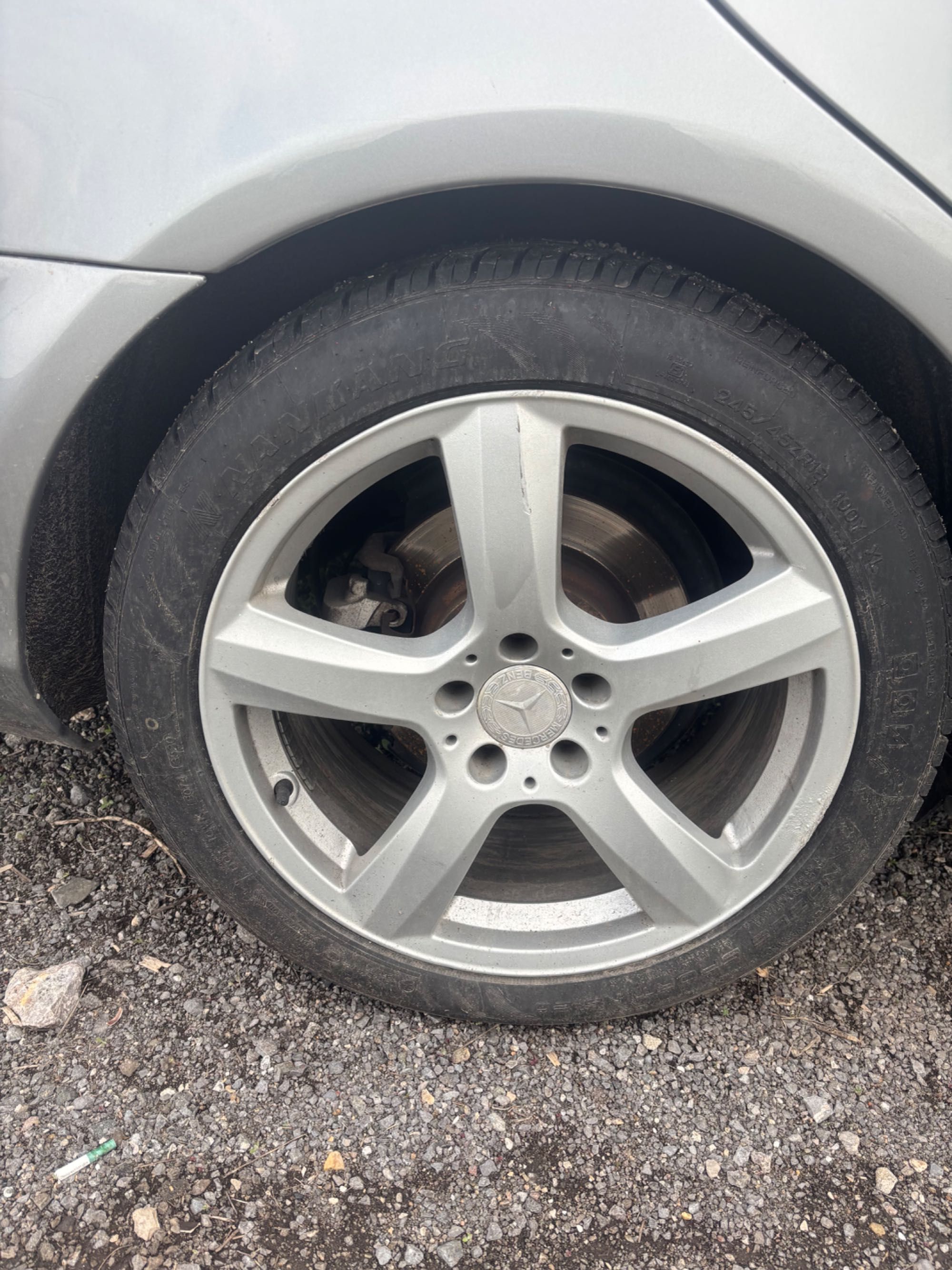 Продавам части за Мерцедес CLS 350 2012
