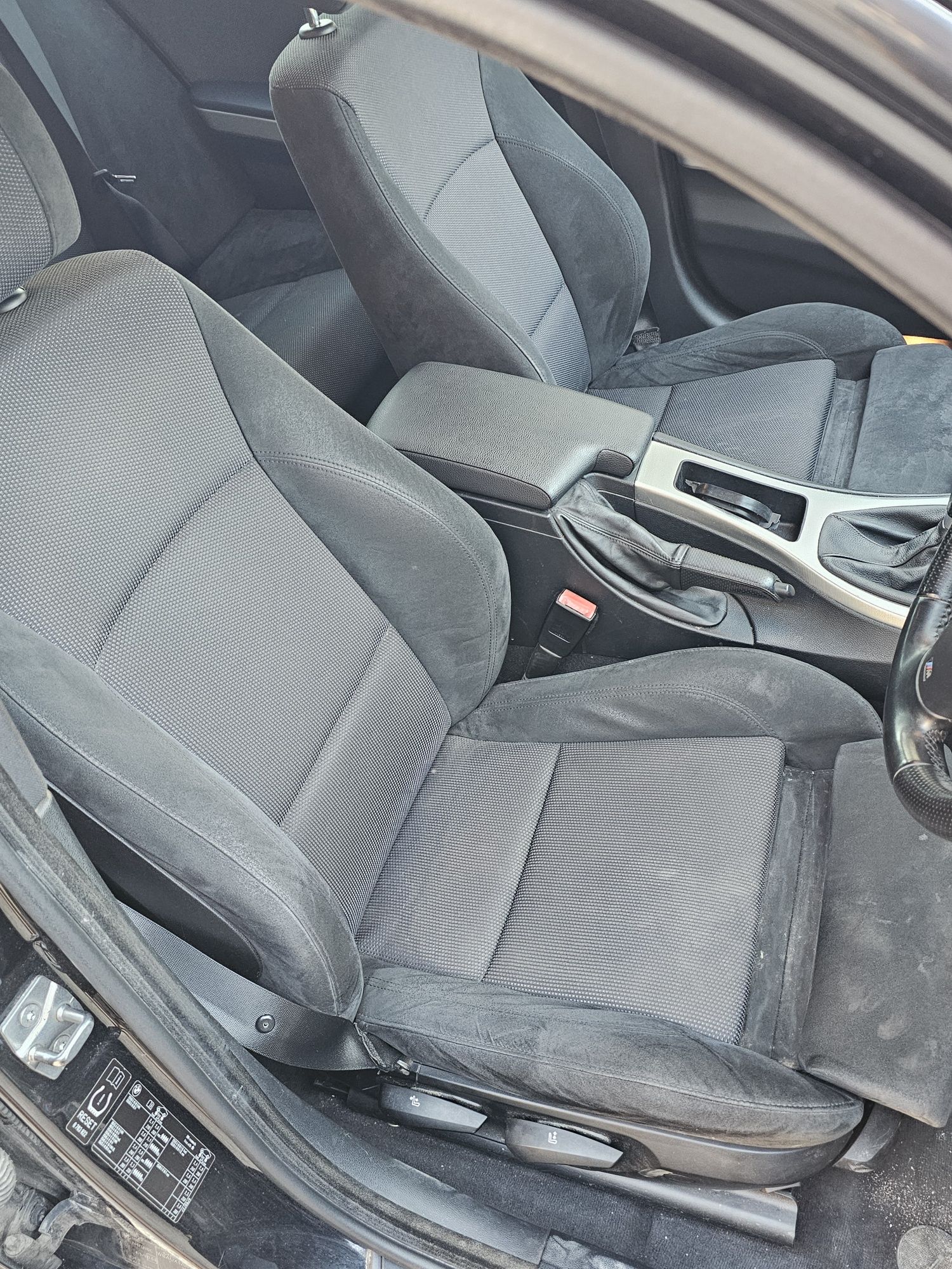 Рекаро салон бмв е91 алкантара. Recaro bmw e91