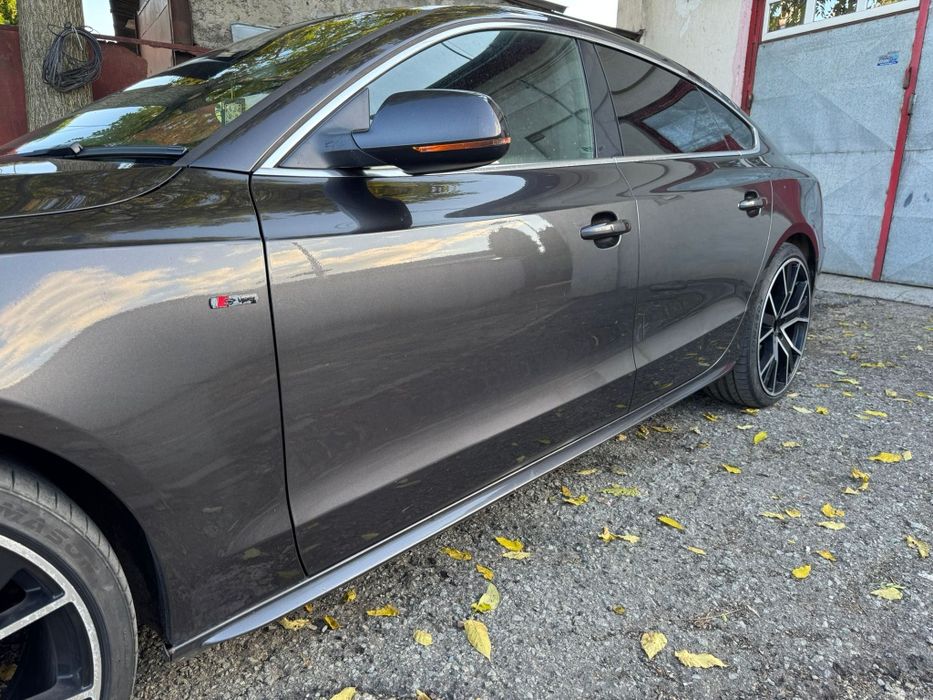 Dezmembrez Audi A5 FACELIFT 3.0D S-line