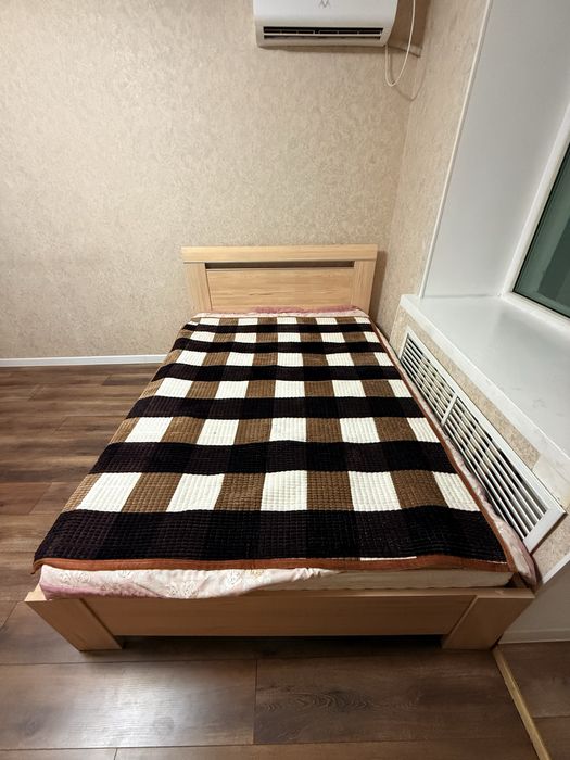 Продам кровать и шкафы