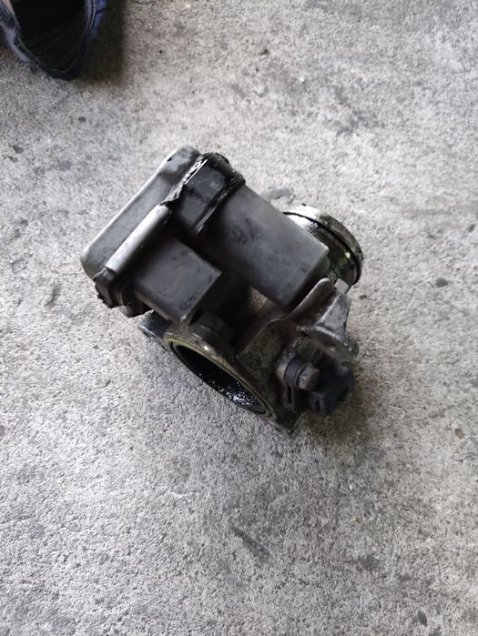 Дросел клапа за Пежо 4007 2.2hdi