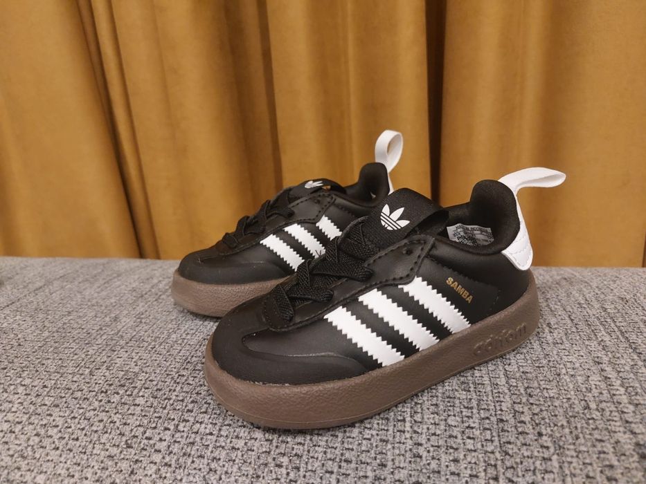 Детски обувки adidas samba