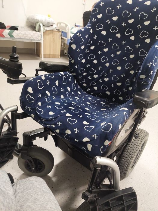 Продам инвалидную коляску