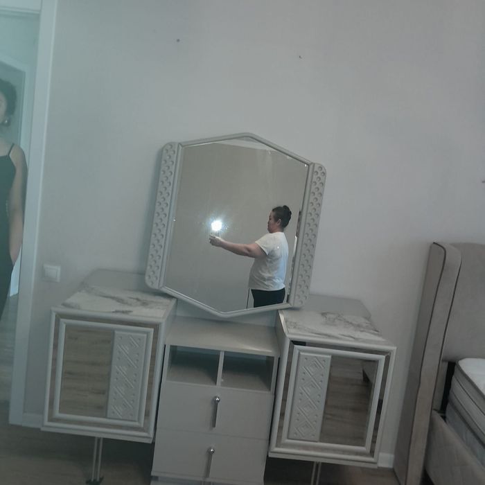 Туалетный столик