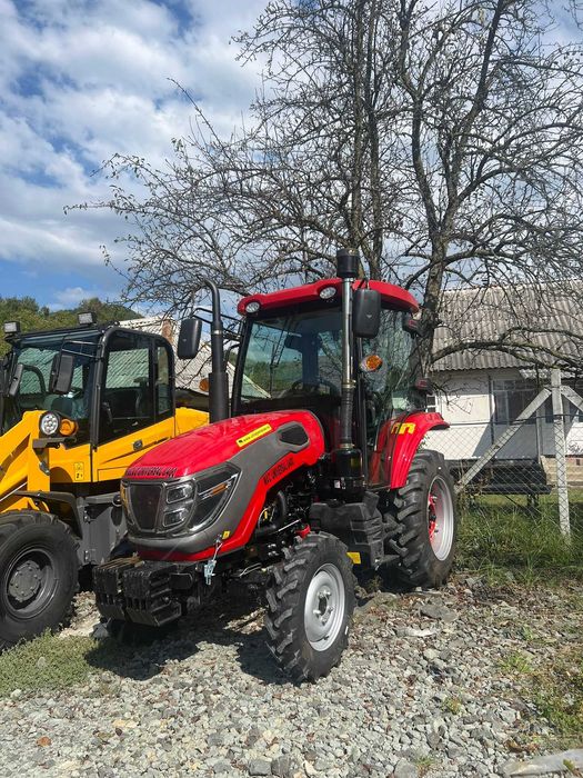 Tractor Macao U400