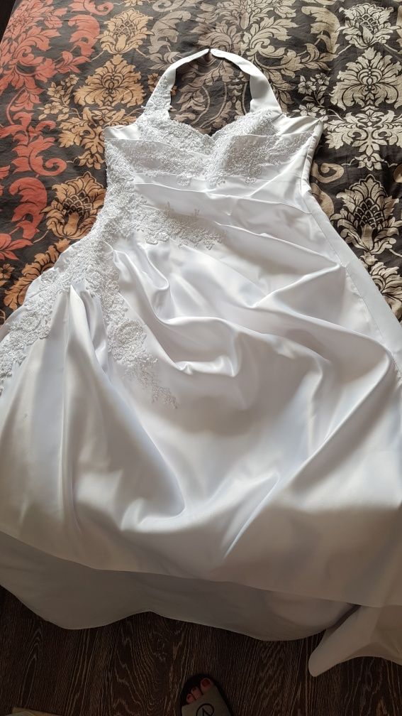 Свадебное платье 48 размер,пр- тво Турция, чистое,после хим.чистки.