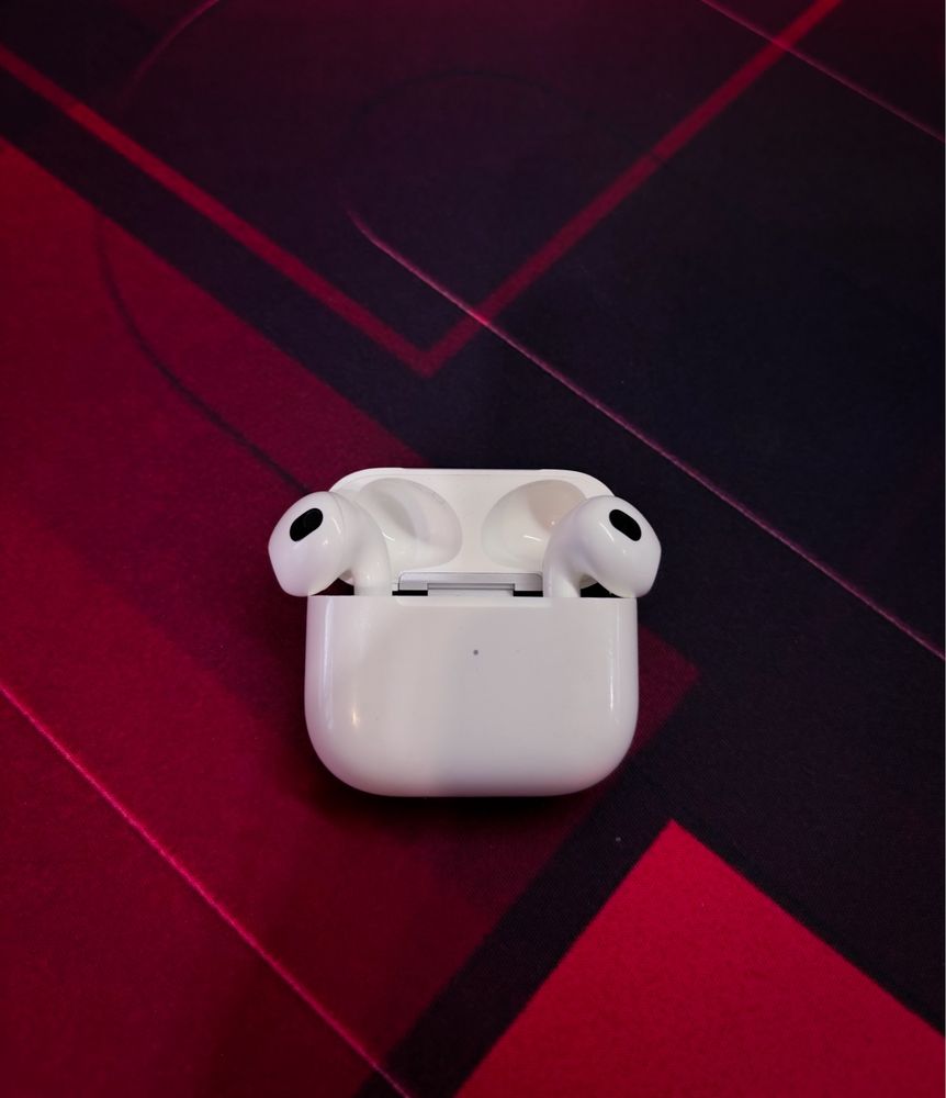 Airpods 3 (б/у)