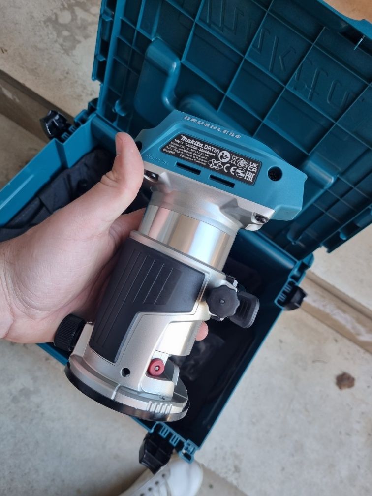 Оберфреза Makita DRT50