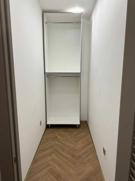 Шкаф, очень качественный и красивый.