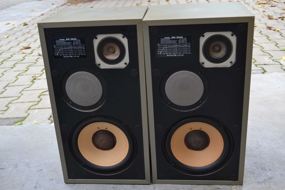 Boxe Akai SR 1040