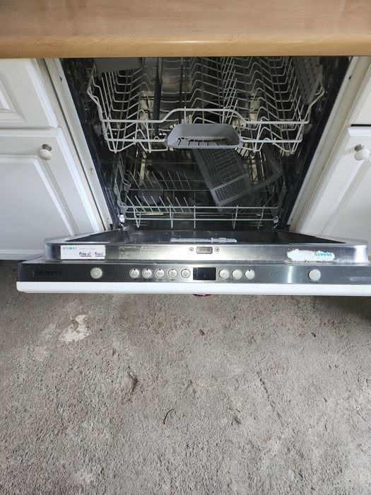 Кухня с електроуредите