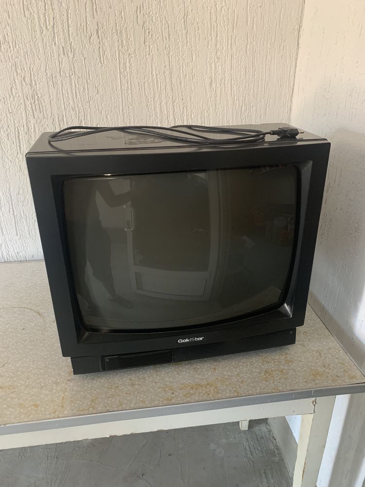 Продам телевизор