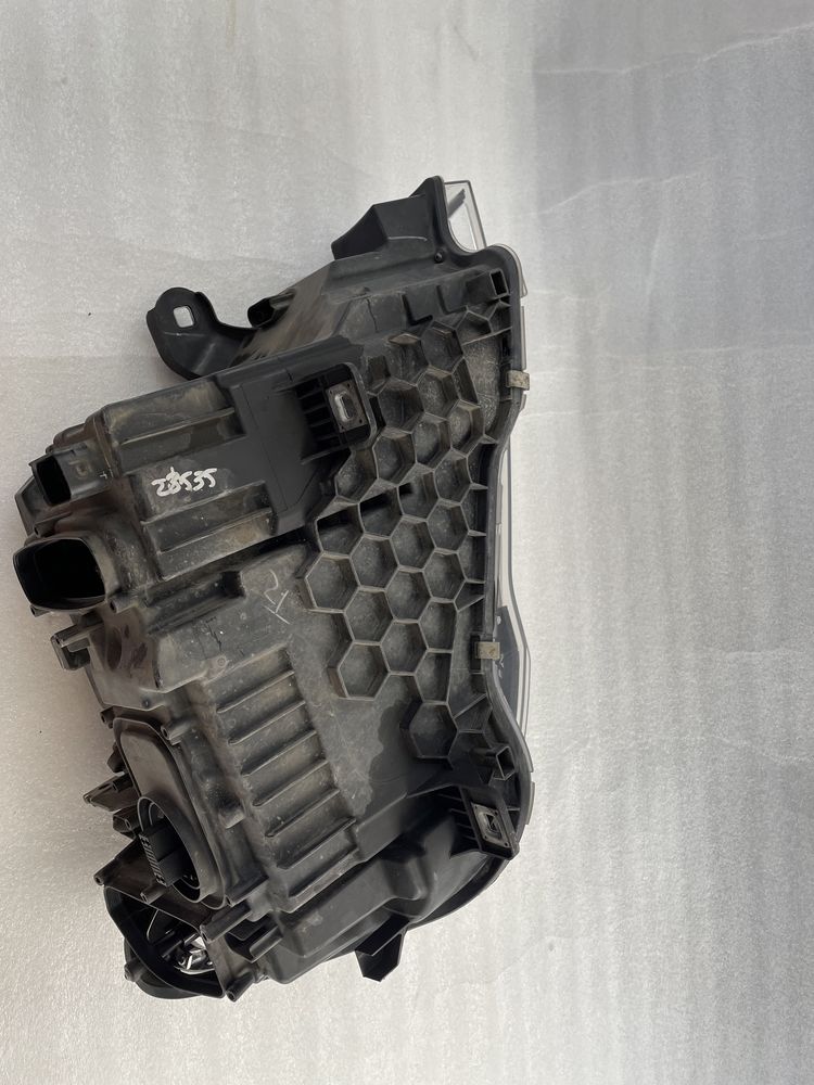 Far stânga BMW x4 f25 f26 LCI adaptive led