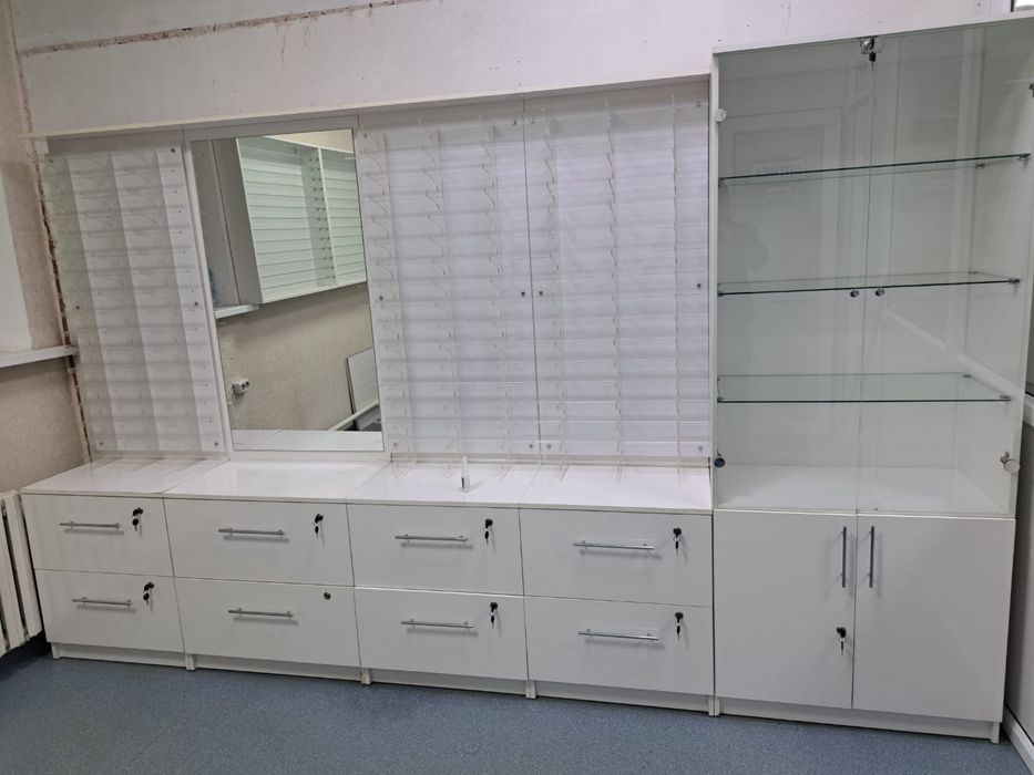 Мебель для оптики