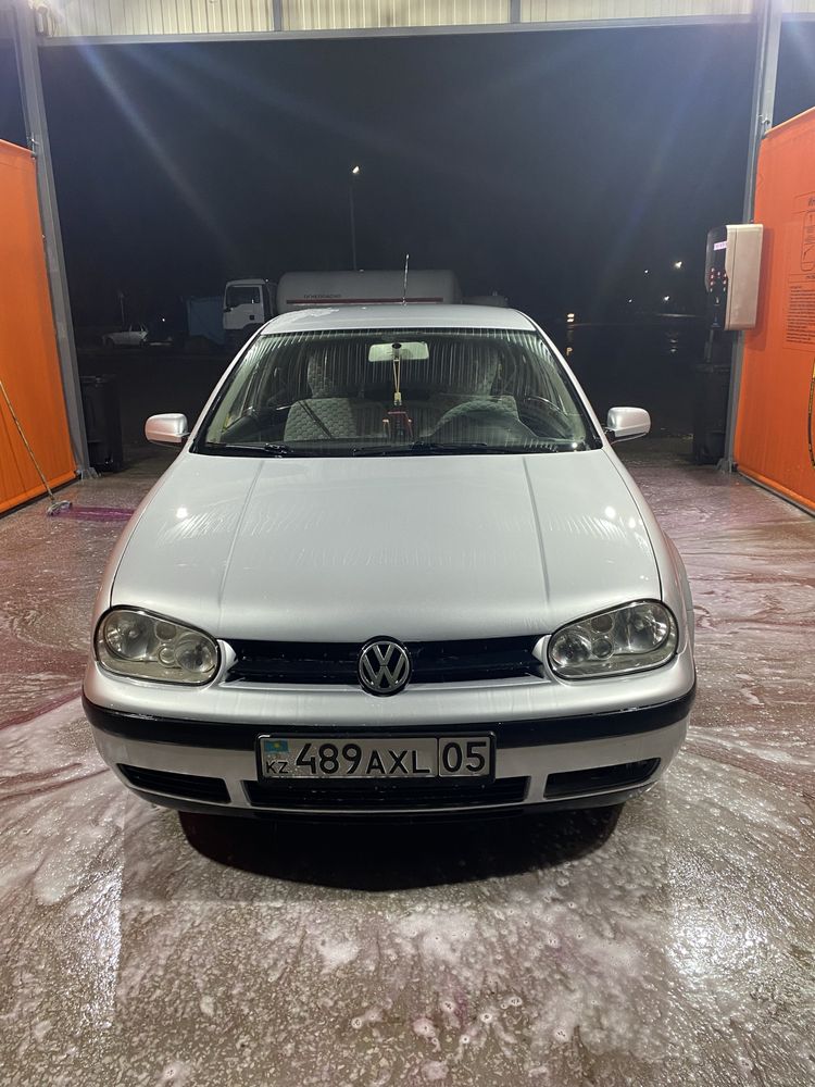 Продам Volkswagen Golf 4