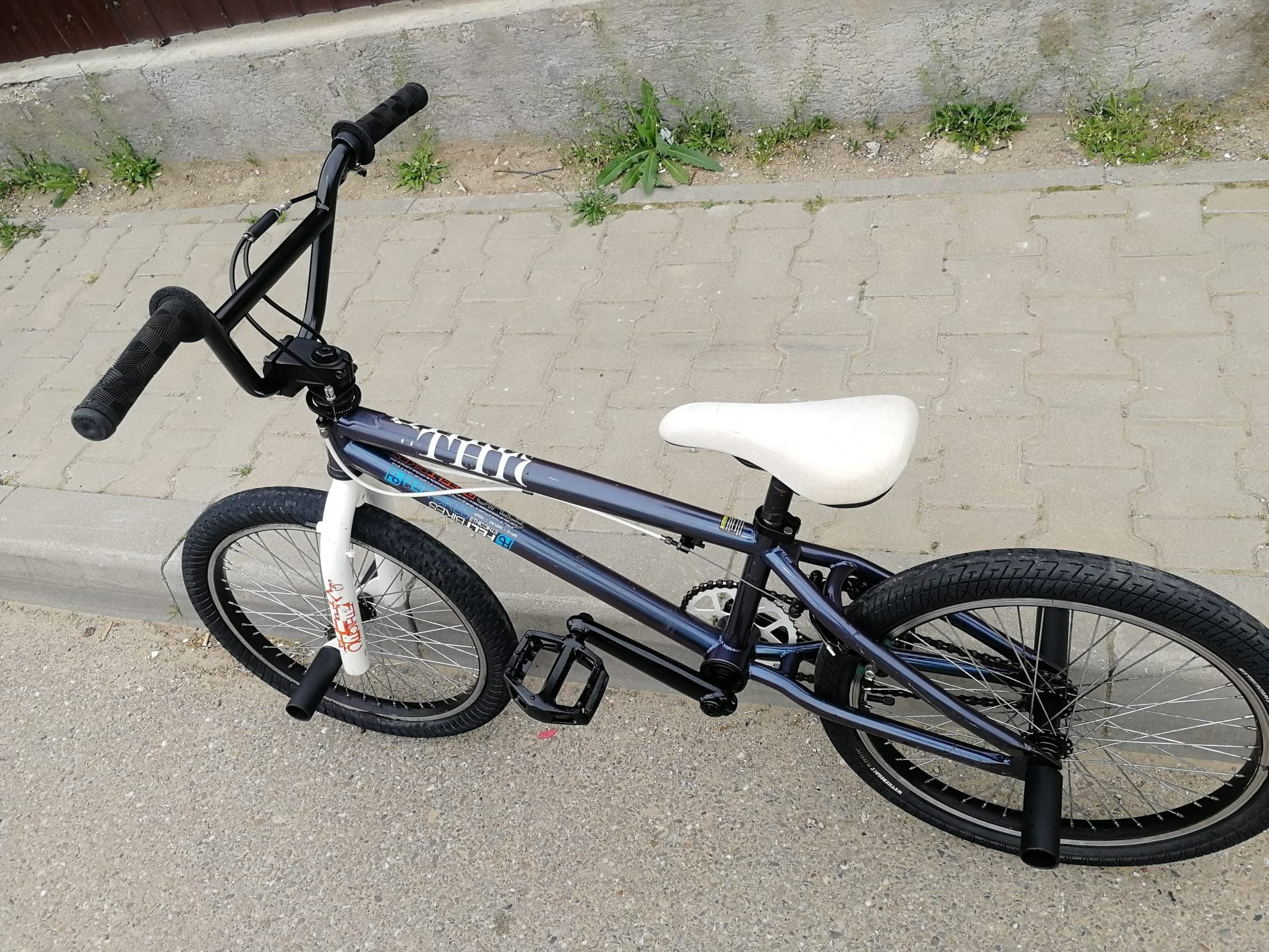 Bicicleta BMX , vând sau schimb